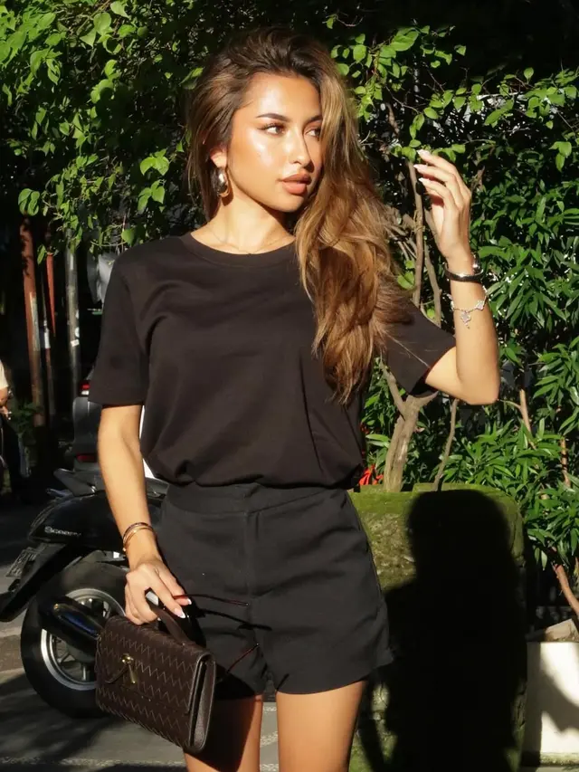 Adik Dali Wassink Buka Suara soal Unfollow Jennifer Coppen di Medsos, Apa Katanya?