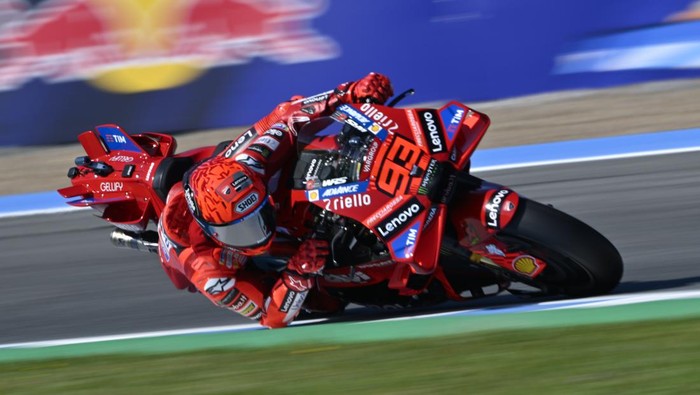 Marc Marquez tercepat di FP1 MotoGP Prancis 2025. (Foto: Burak Akbulut/Anadolu via Getty Images)