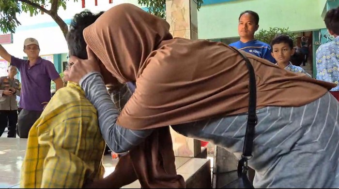 Siswa SD Terlibat Tawuran di Depok Menangis Minta Maaf ke Ortu