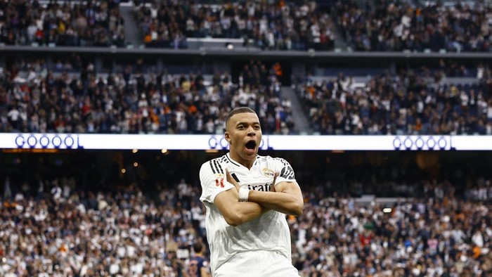 Kylian Mbappe sangat dekat dengan rekor gol pemain tersubur Real Madrid di musim debutnya. (Foto: REUTERS/Susana Vera)