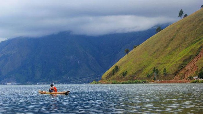 Cerita Rakyat Tentang Terbentuknya Pulau Samosir dan Danau Toba