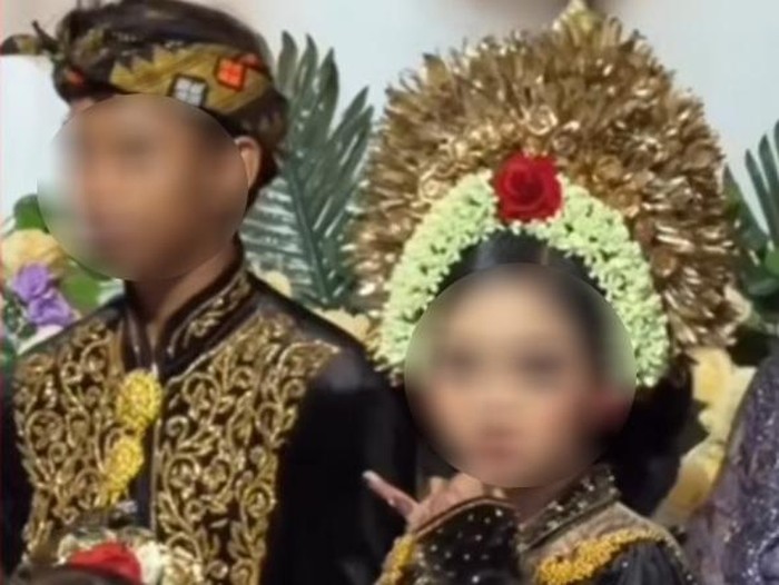 Gelagat Aneh Mempelai Wanita dalam Pernikahan Anak di Lombok Jadi Sorotan