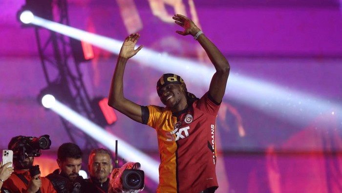 Victor Osimhen tolak tawaran fantastis Al Hilal (REUTERS/Dilara Senkaya)